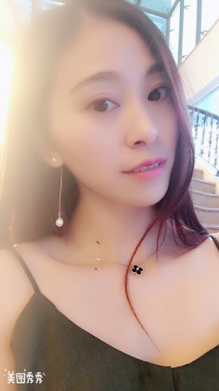 隨風的云的第一张照片--长沙相亲服务中心