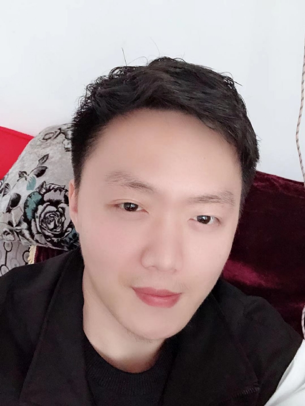 执迷的鲸鱼的第一张照片--长沙相亲服务中心
