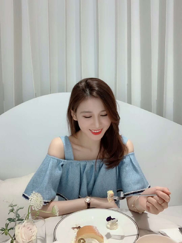 Emily的第三张照片--长沙相亲服务中心
