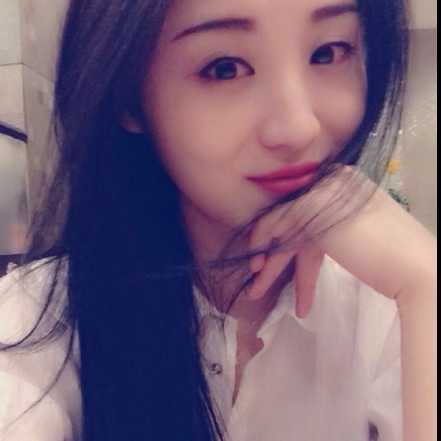 在水一方的第一张照片--长沙相亲服务中心
