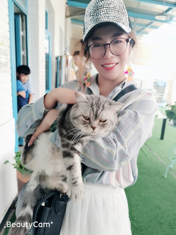 小黑猫的第一张照片--长沙相亲服务中心