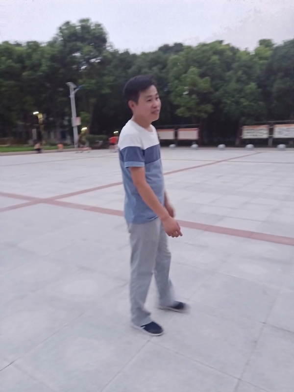 一笑的第一张照片--长沙相亲服务中心