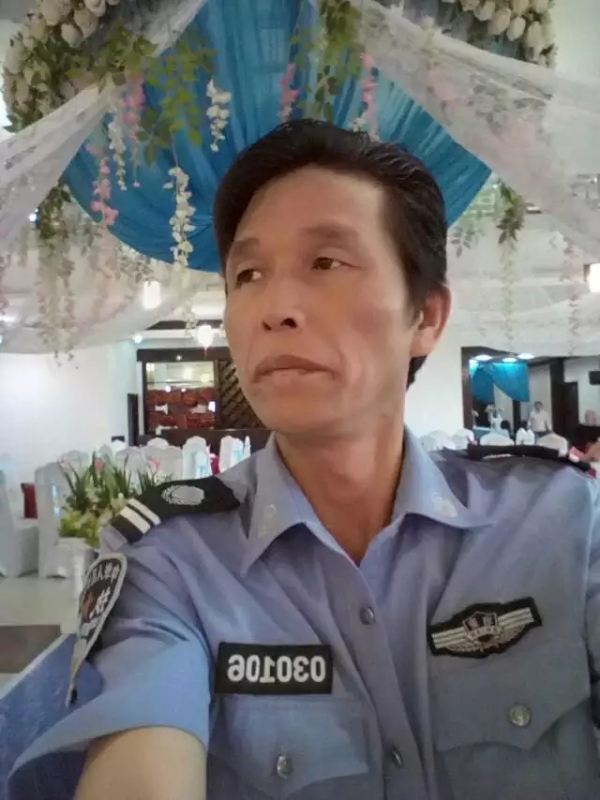 卧窗听雨的第二张照片--长沙相亲服务中心