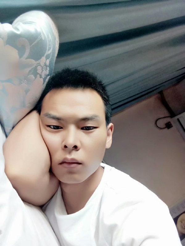 琪子心的第一张照片--长沙相亲服务中心