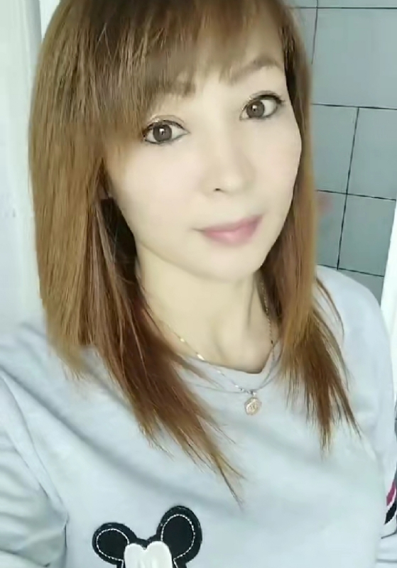 魅力白玲的第一张照片--长沙相亲服务中心