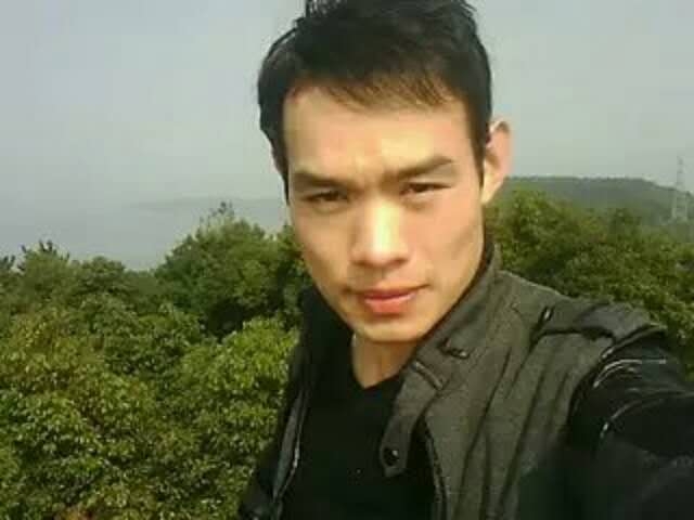 明镜的第一张照片--长沙相亲服务中心