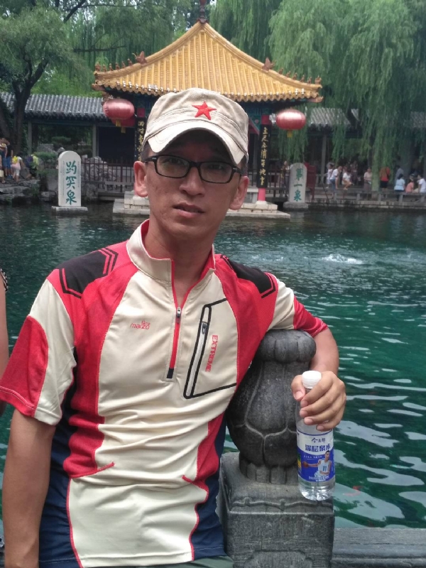 晓峰的第二张照片--长沙相亲服务中心