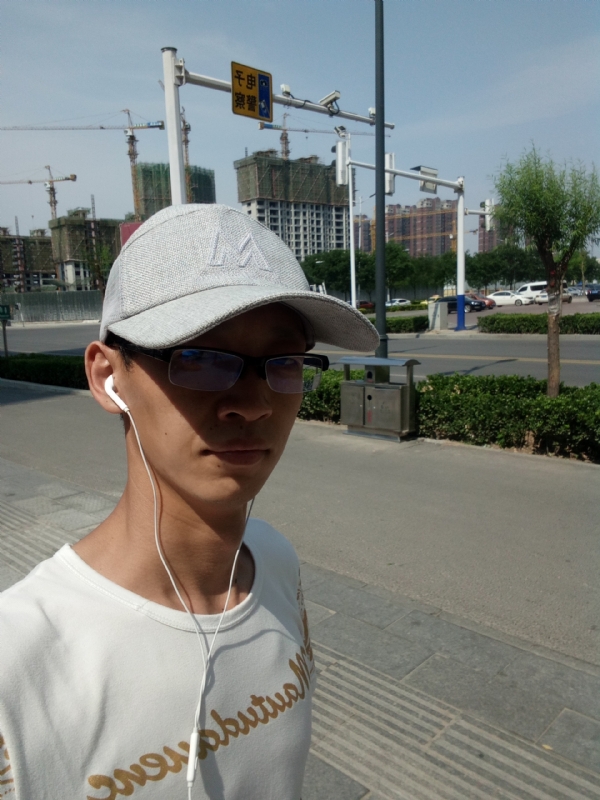 挥一挥手什么都没有的第一张照片--长沙相亲服务中心