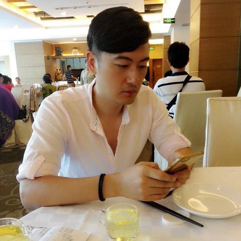 猩猩的第一张照片--长沙相亲服务中心