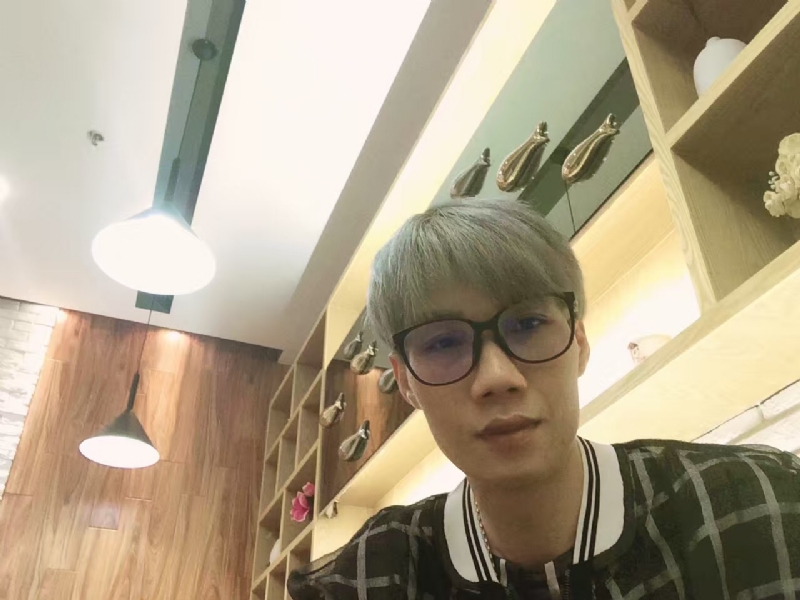 黄峰的第一张照片--长沙相亲服务中心