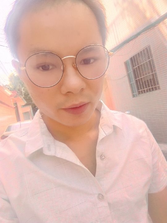 楠呐的第四张照片--长沙相亲服务中心