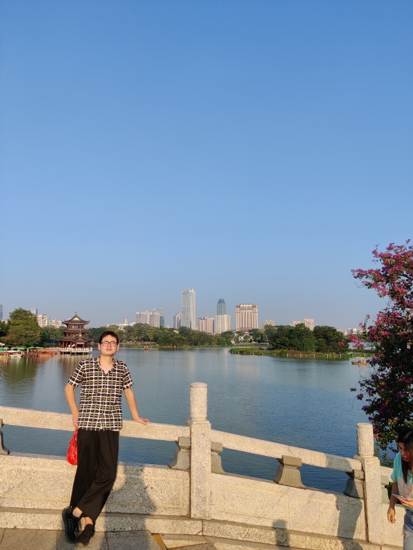 萍水相逢晏的第一张照片--长沙相亲服务中心