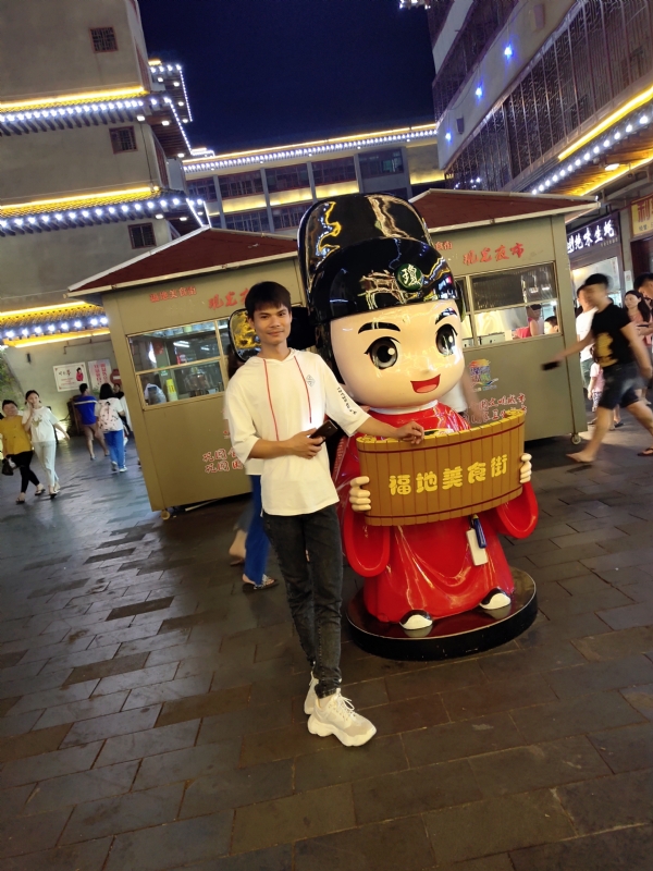 圆嘟嘟的瘦子的第一张照片--长沙相亲服务中心