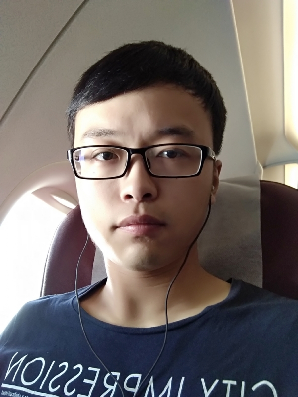 在水一方的第一张照片--长沙相亲服务中心
