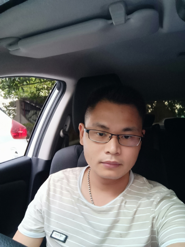 水明的第一张照片--长沙相亲服务中心
