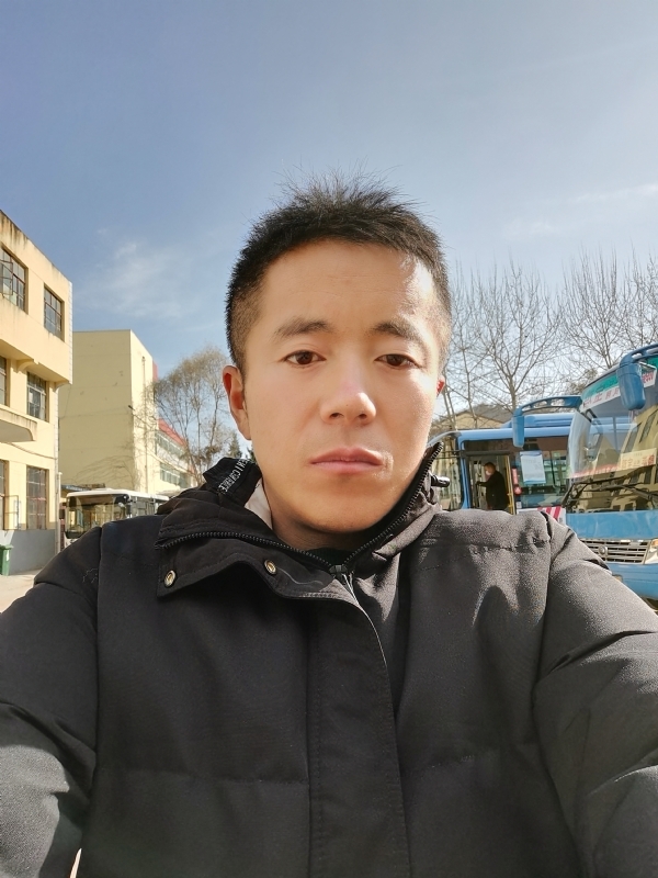 孤独的云的第三张照片--长沙相亲服务中心