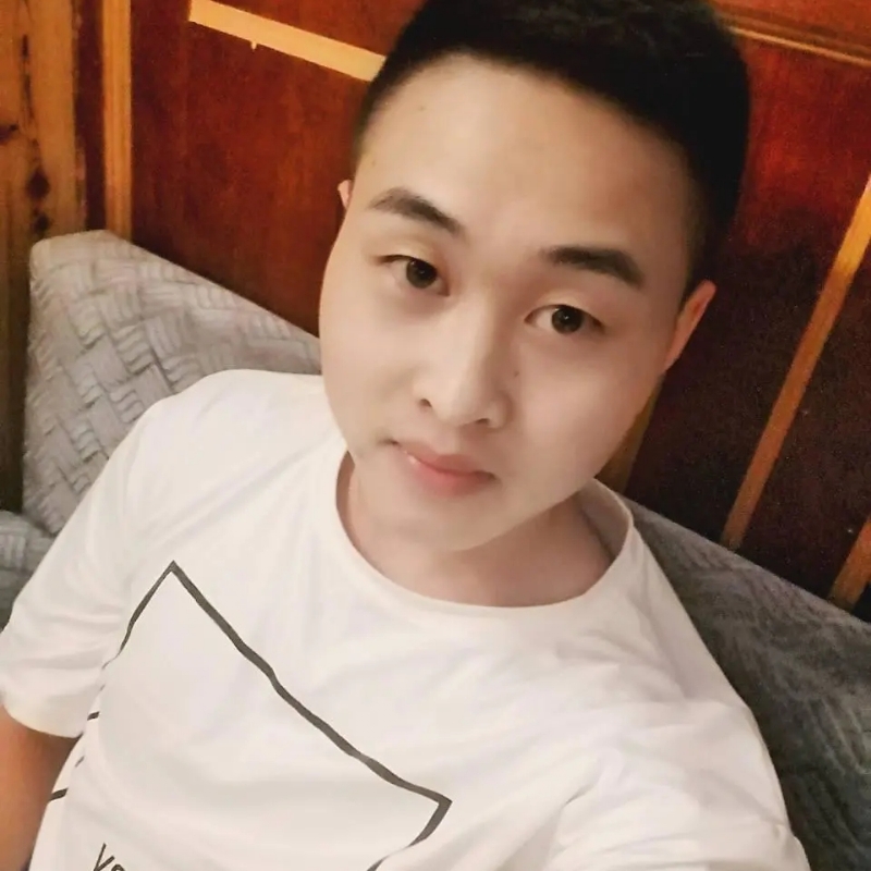 娃娃脸小爸爸的第一张照片--长沙相亲服务中心