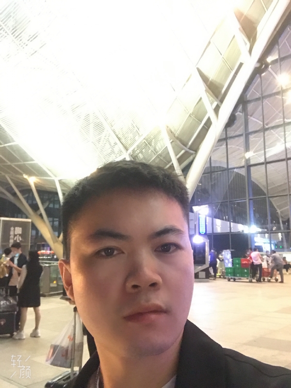 骑马的快乐的第一张照片--长沙相亲服务中心