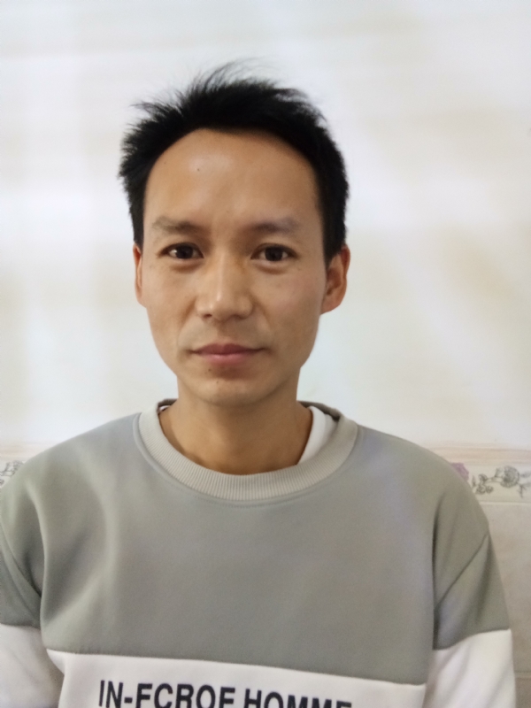单亲爸爸的第一张照片--长沙相亲服务中心