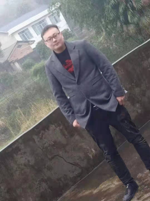 冰城的第二张照片--长沙相亲服务中心