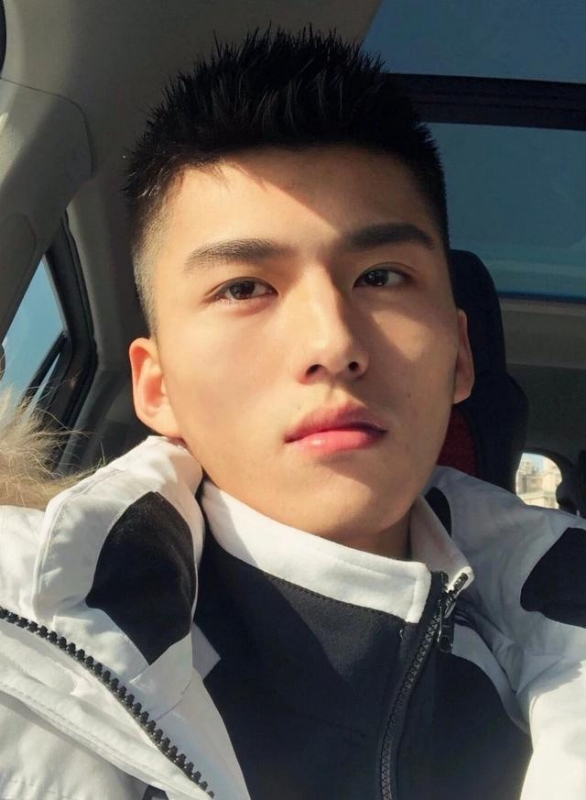 飞翔的第一张照片--长沙相亲服务中心