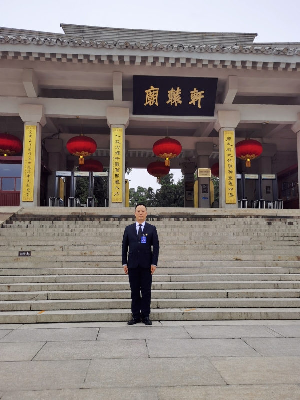 莫待花落空折枝的第二张照片--长沙相亲服务中心