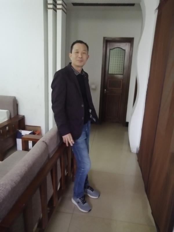 相亲相爱的第二张照片--长沙相亲服务中心