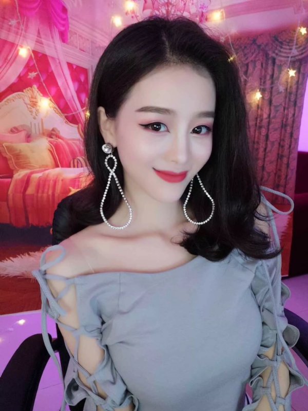Cici的第三张照片--长沙相亲服务中心