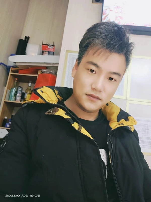 孤酒枕愁眼眠的第一张照片--长沙相亲服务中心