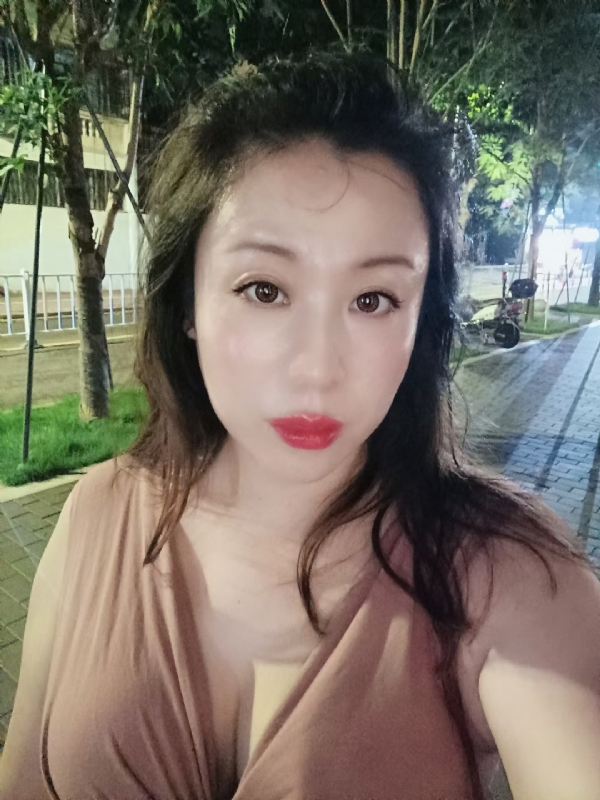 叶子青青的第一张照片--长沙相亲服务中心