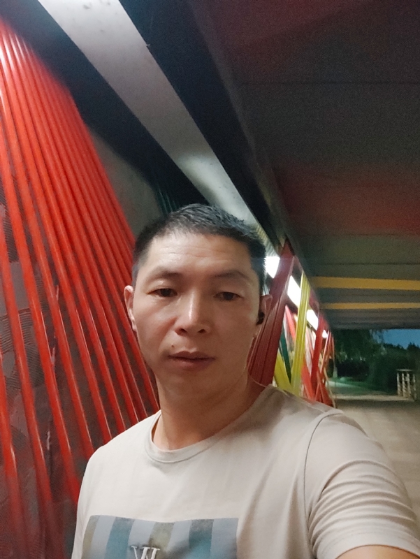夜猫的第一张照片--长沙相亲服务中心