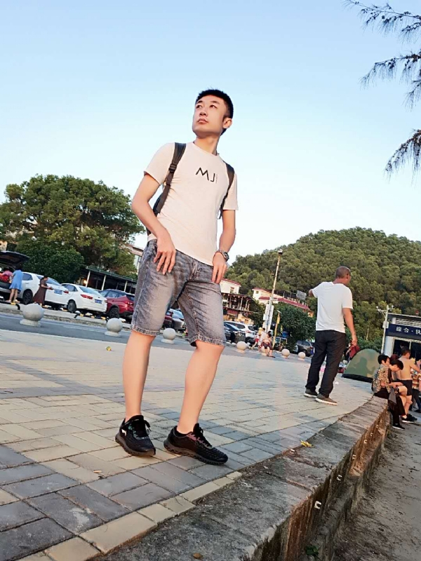 俊皓的第一张照片--长沙相亲服务中心